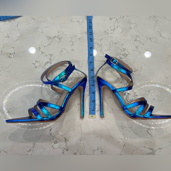 Holographic Mermaid 🧜‍♀️ snake embossed, 5” heel women’s sandals, Euro size 37 - Picture 9 of 13